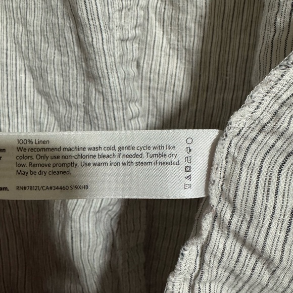 Eileen Fisher light blue button down - Picture 4 of 4